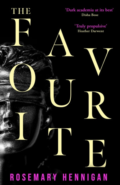 The Favourite : A razor-sharp suspense novel that will stay with you long after the final page-'9781398704855